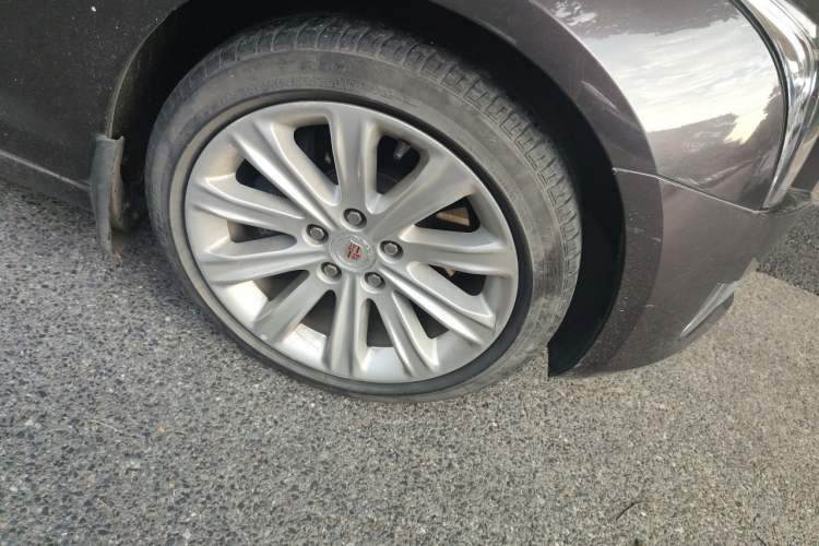 Used Cadillac ATS-L 2014 25T Comfort Model Right Front Wheel Hub