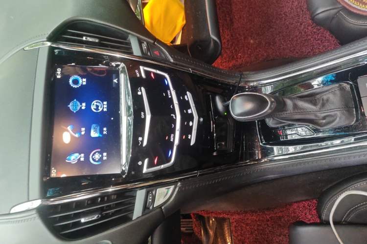 Used Cadillac ATS-L 2014 28T Luxury Model Audio And AC Panel