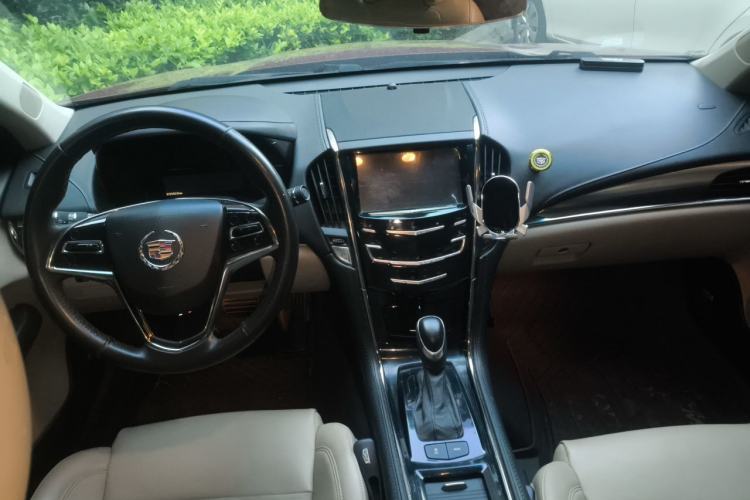 Used Cadillac ATS-L 2014 25T Comfort Model Center Console