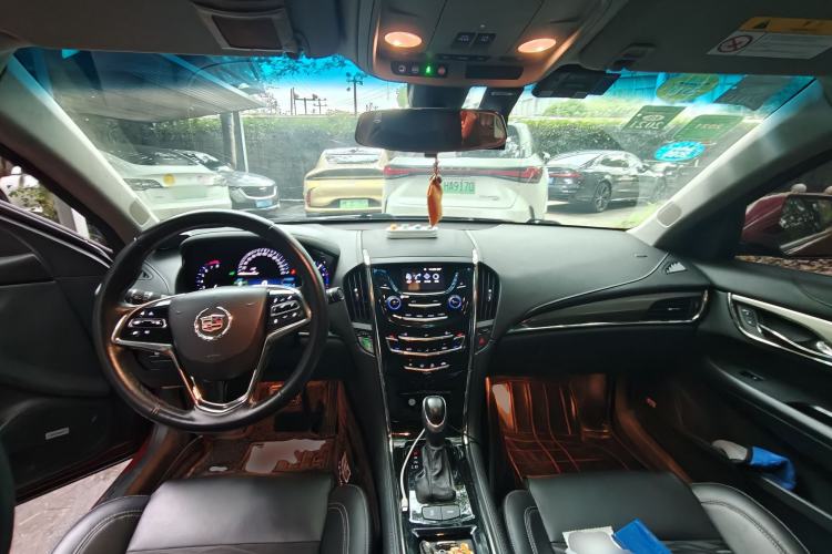 Used Cadillac ATS-L 2014 25T Comfort Model Center Console