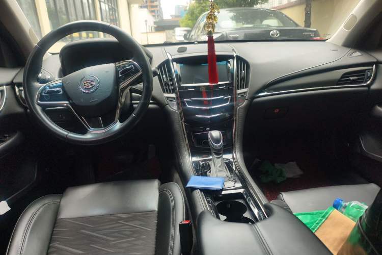 Used Cadillac ATS-L 2014 25T Comfort Model Center Console