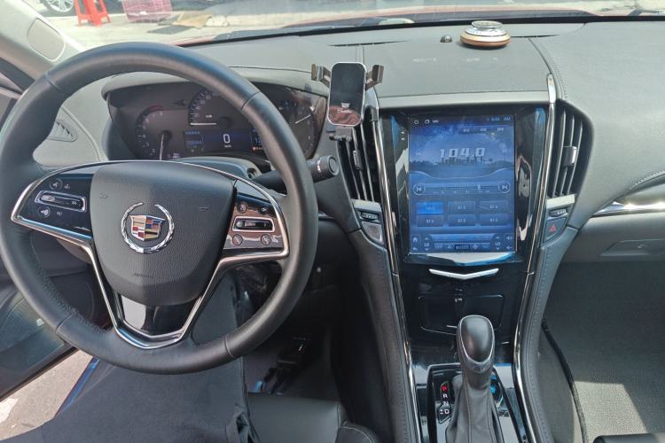 Used Cadillac ATS-L 2014 25T Comfort Model Center Console