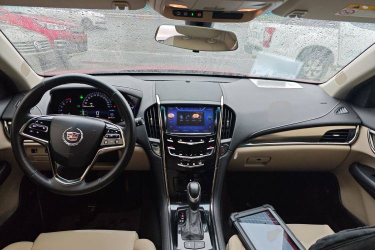 Used Cadillac ATS-L 2014 25T Comfort Model Center Console