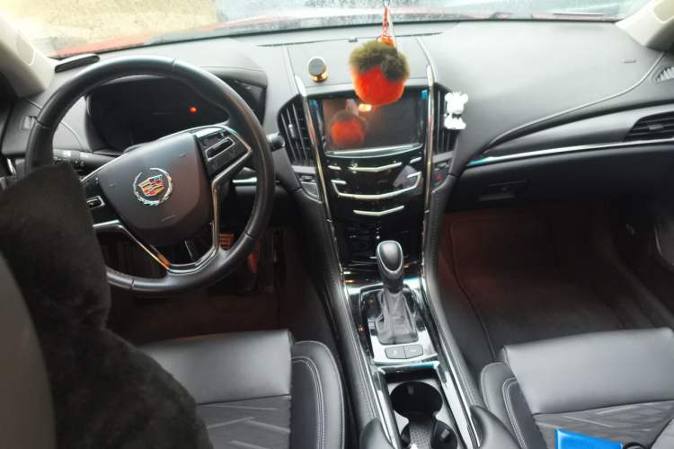 Used Cadillac ATS-L 2014 25T Comfort Model Center Console