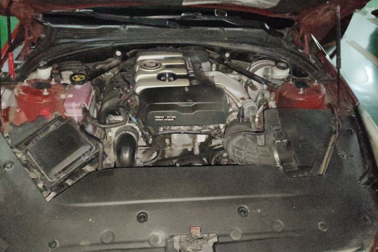Used Cadillac ATS-L 2014 25T Comfort Model Engine Bay