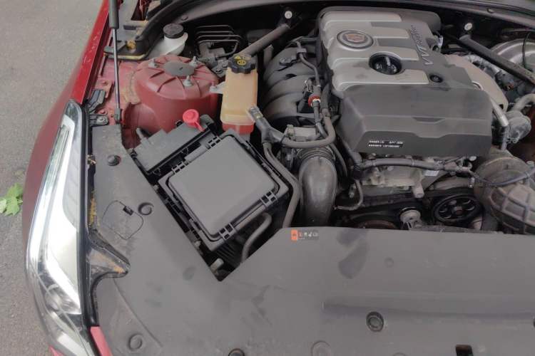 Used Cadillac ATS-L 2014 25T Comfort Model Engine Bay Right