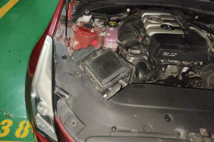 Used Cadillac ATS-L 2014 25T Comfort Model Engine Bay Right