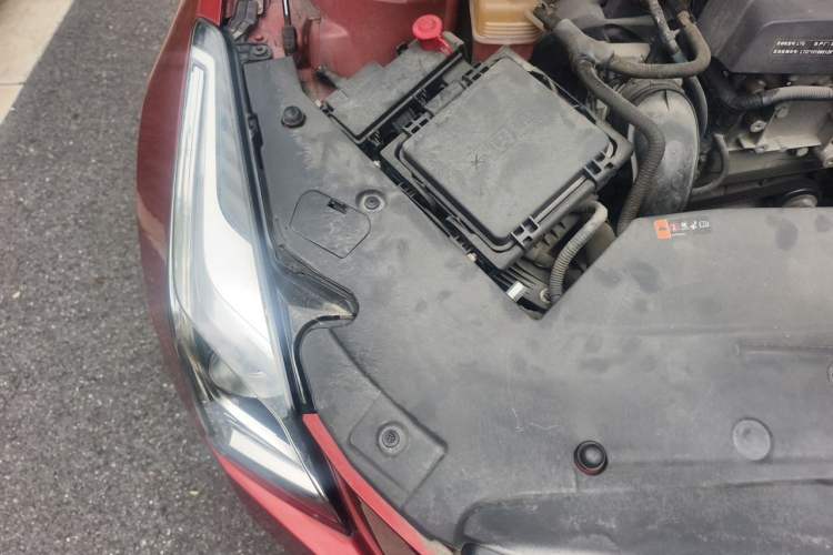 Used Cadillac ATS-L 2014 25T Comfort Model Engine Bay Right
