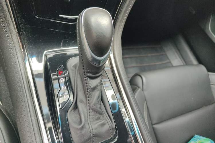 Used Cadillac ATS-L 2014 28T Luxury Model Gear Lever