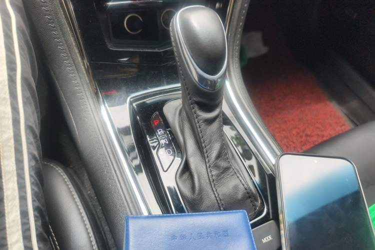 Used Cadillac ATS-L 2014 25T Comfort Model Gear Lever