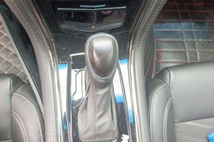 Used Cadillac ATS-L 2014 25T Fashion Edition Gear Lever
