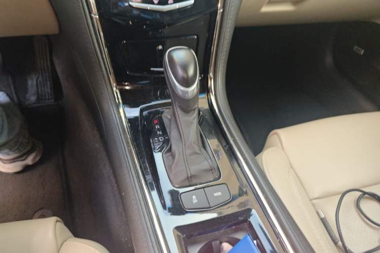 Used Cadillac ATS-L 2014 25T Fashion Edition Gear Lever