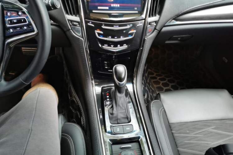 Used Cadillac ATS-L 2014 28T Elite Edition Gear Lever