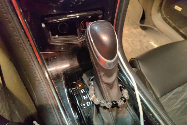 Used Cadillac ATS-L 2014 25T Comfort Model Gear Lever