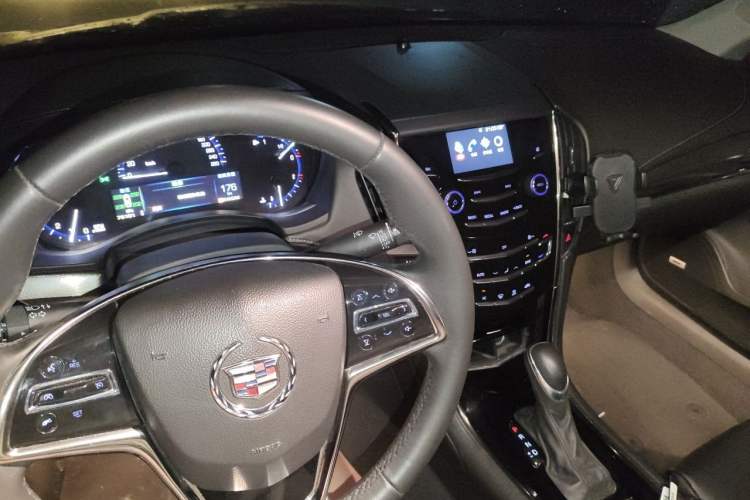 Used Cadillac ATS-L 2014 25T Comfort Model Gear Lever