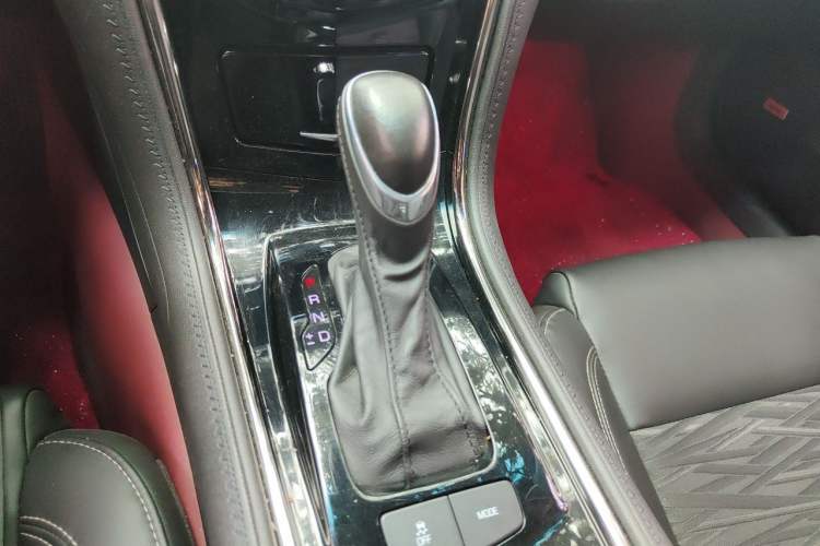 Used Cadillac ATS-L 2014 25T Comfort Model Gear Lever
