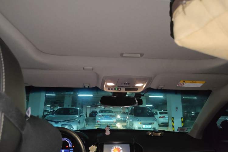 Used Cadillac ATS-L 2014 25T Fashion Edition Headliner