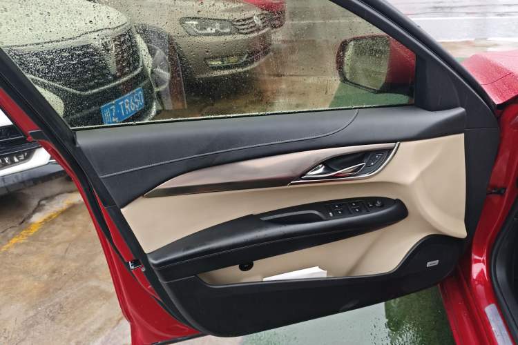 Used Cadillac ATS-L 2014 25T Comfort Model Left Front Door Interior