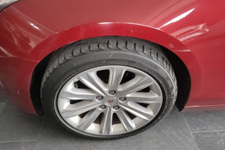 Used Cadillac ATS-L 2014 25T Comfort Model Left Front Wheel Hub