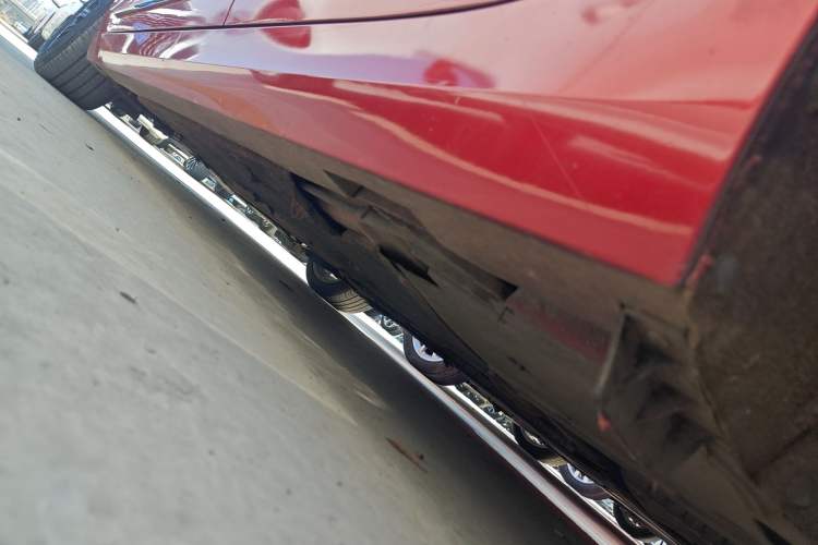 Used Cadillac ATS-L 2014 25T Comfort Model Left Side Sill