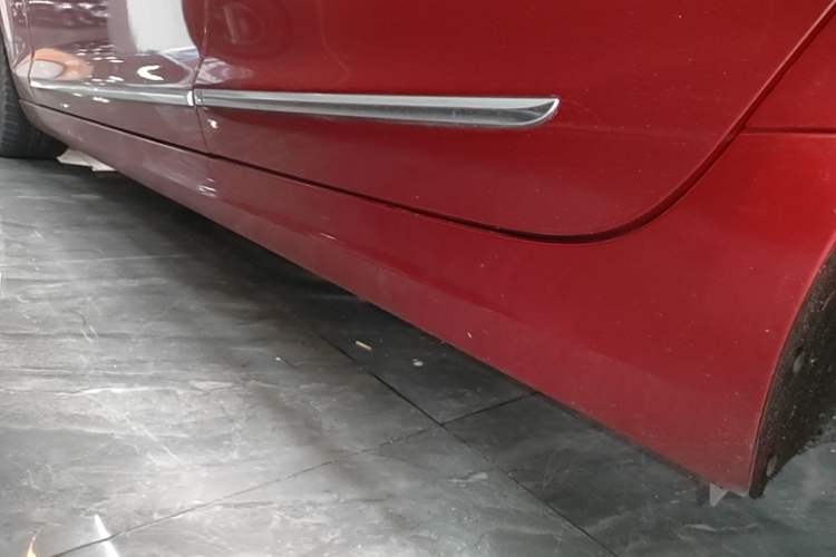 Used Cadillac ATS-L 2014 25T Comfort Model Left Side Sill