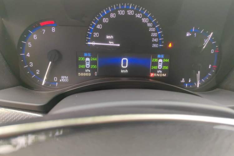 Used Cadillac ATS-L 2014 25T Comfort Model Odometer Close Up