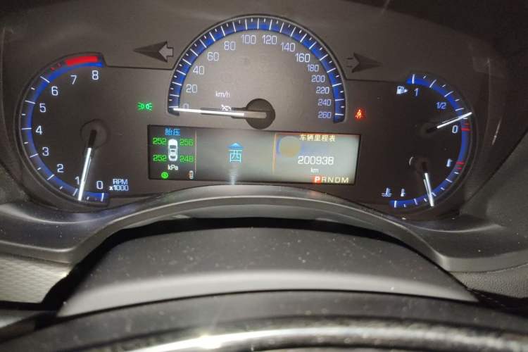 Used Cadillac ATS-L 2014 25T Comfort Model Odometer Close Up