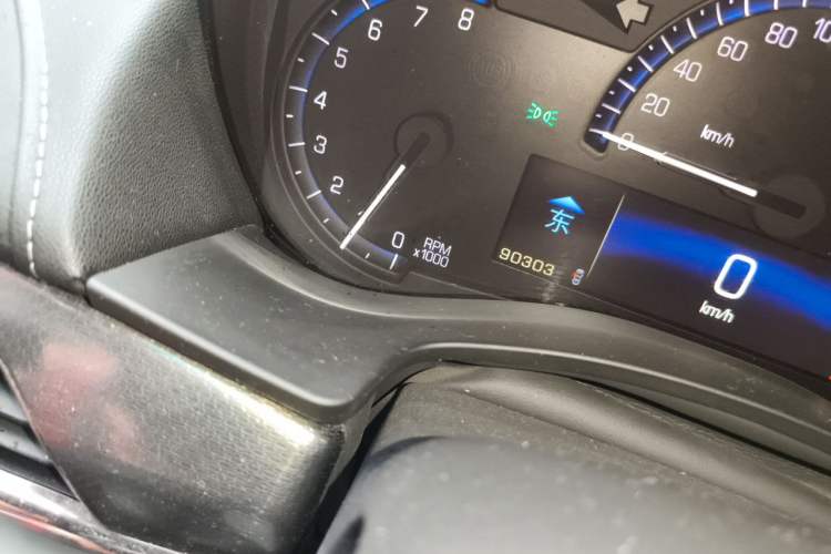 Used Cadillac ATS-L 2014 25T Comfort Model Odometer Close Up