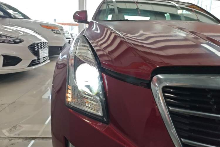 Used Cadillac ATS-L 2014 25T Comfort Model Right Front Headlight