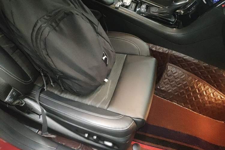 Used Cadillac ATS-L 2014 25T Comfort Model Right Front Seat
