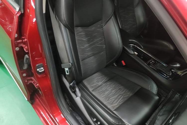 Used Cadillac ATS-L 2014 25T Comfort Model Right Front Seat
