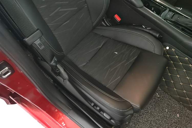 Used Cadillac ATS-L 2014 25T Comfort Model Right Front Seat