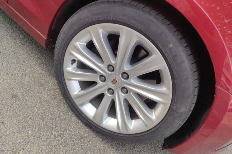 Used Cadillac ATS-L 2014 25T Comfort Model Right Front Wheel Hub