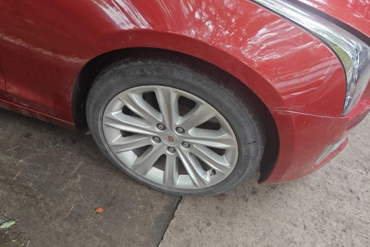 Used Cadillac ATS-L 2014 25T Comfort Model Right Front Wheel Hub