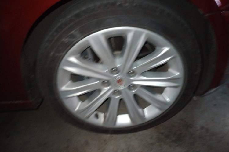 Used Cadillac ATS-L 2014 25T Comfort Model Right Front Wheel Hub