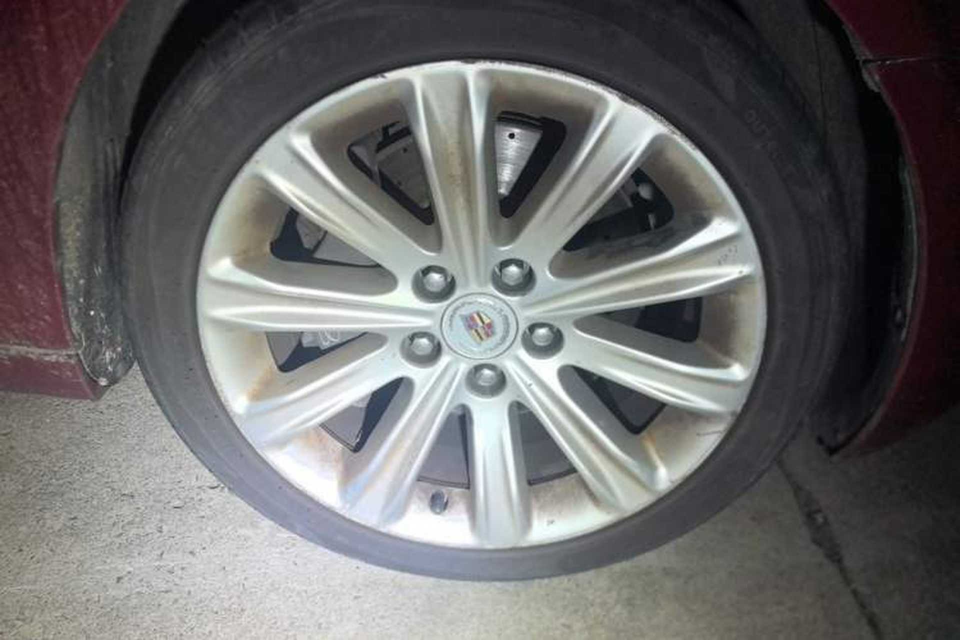 Used Cadillac ATS-L 2014 25T Comfort Model Right Front Wheel Hub