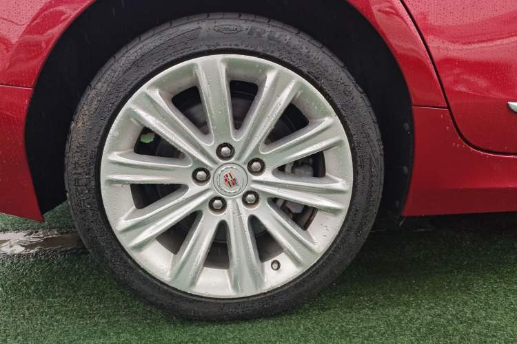 Used Cadillac ATS-L 2014 25T Comfort Model Right Rear Wheel Hub