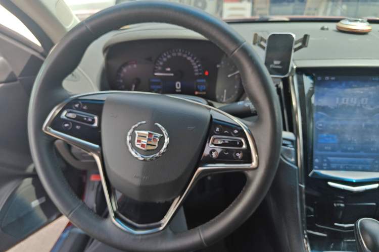 Used Cadillac ATS-L 2014 25T Comfort Model Steering Wheel