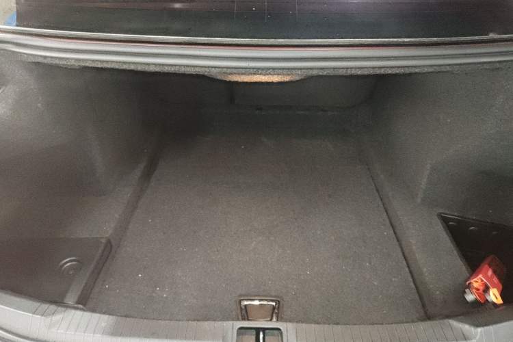 Used Cadillac ATS-L 2014 25T Comfort Model Trunk