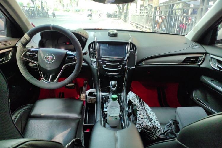 Used Cadillac ATS-L 2014 28T Leading Model Center Console