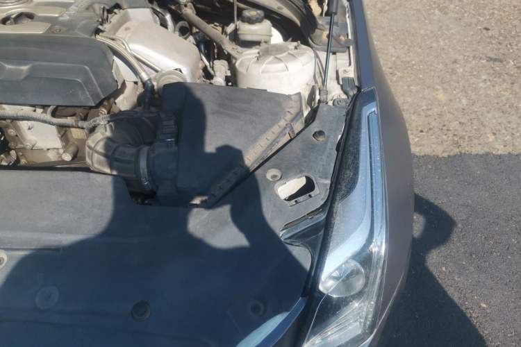 Used Cadillac ATS-L 2014 25T Comfort Model Engine Bay Left