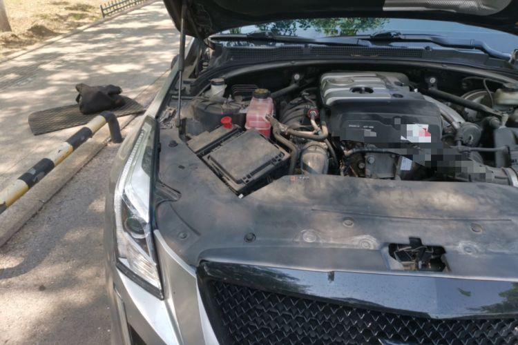 Used Cadillac ATS-L 2014 25T Comfort Model Engine Bay Right