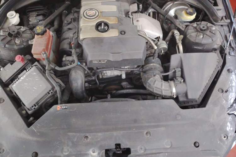 Used Cadillac ATS-L 2014 25T Comfort Model Engine Bay