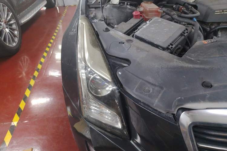 Used Cadillac ATS-L 2014 25T Comfort Model Right Front Headlight
