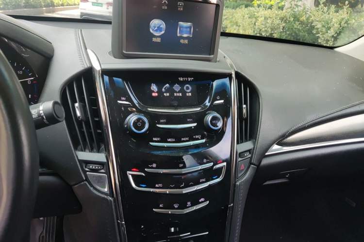 Used Cadillac ATS-L 2014 25T Comfort Model Audio And AC Panel