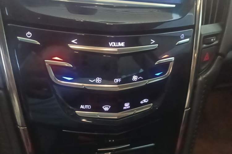 Used Cadillac ATS-L 2014 28T Elite Edition Audio And AC Panel