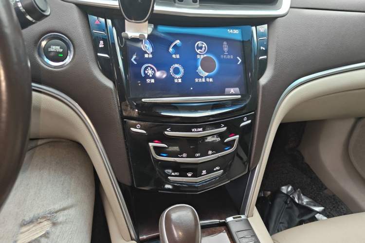 Used Cadillac ATS-L 2014 25T Comfort Model Audio And AC Panel