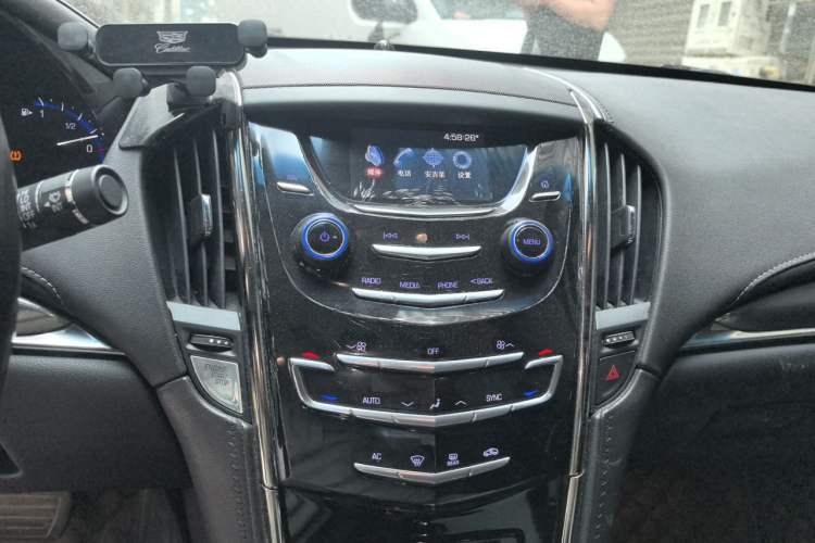 Used Cadillac ATS-L 2014 25T Comfort Model Audio And AC Panel
