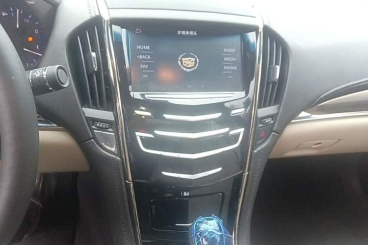 Used Cadillac ATS-L 2014 25T Comfort Model Audio And AC Panel