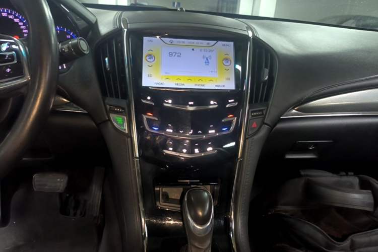 Used Cadillac ATS-L 2014 25T Comfort Model Audio And AC Panel